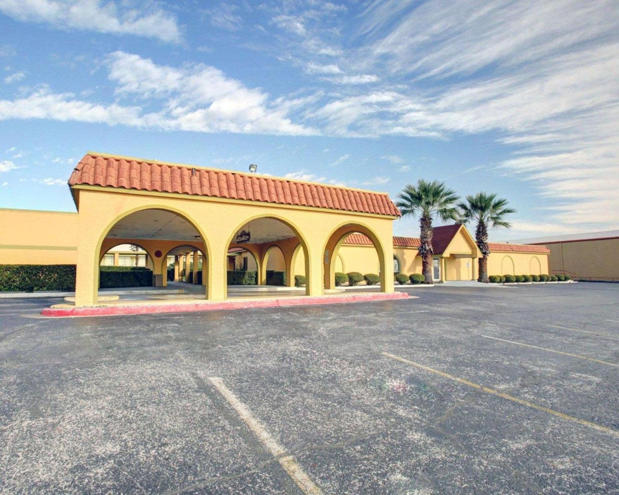 University Inn San Marcos Εξωτερικό φωτογραφία